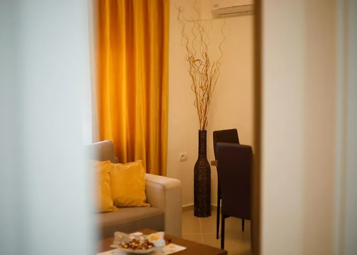 Ellie's Appartamento Gjirokastër